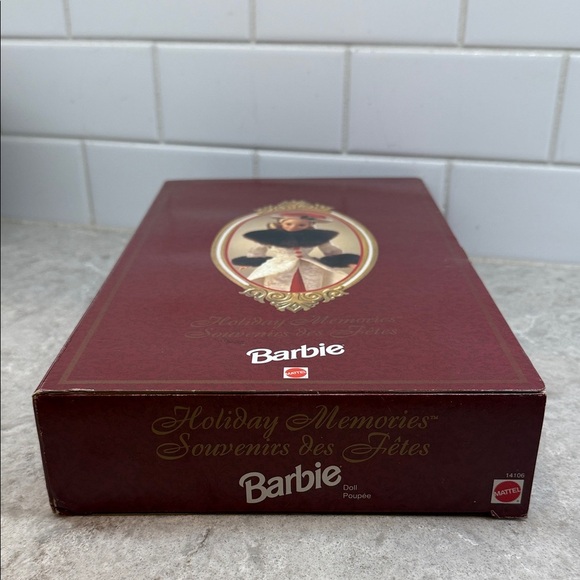 Vintage Barbie: Hallmark Special Edition Holiday Memories Barbie Doll. New! - Picture 5 of 6